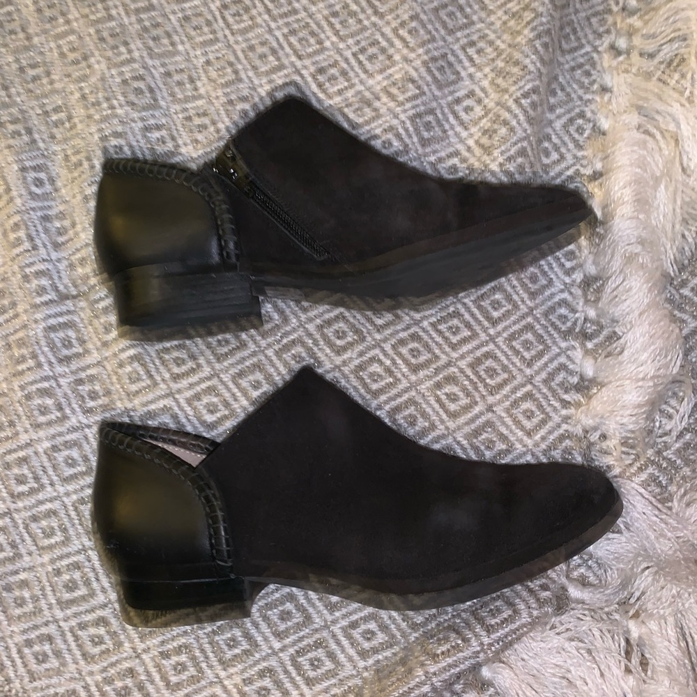 Jack Rogers Avery blocked heel bootie - Picture 4 of 8